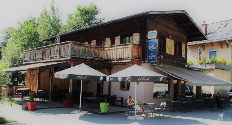 Cafe Des Sports