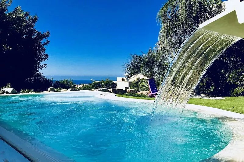 LA FINCA Holiday House with small private pool