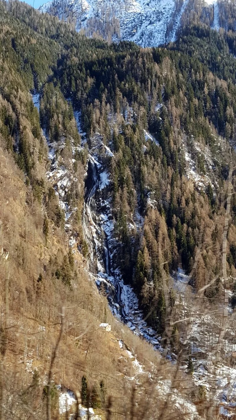 Cascata di Branzi