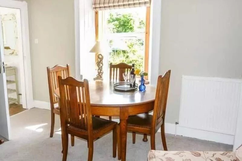 COORIE DOON, family friendly, character holiday cottage in Nairn