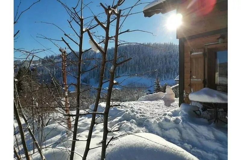 Exceptional location at the start of the ski slopes. 2-bedroom chalet for 4