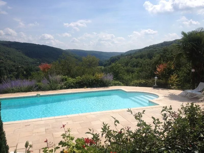 ST MEDARD TYPICAL HOUSE LOT WITH POOL