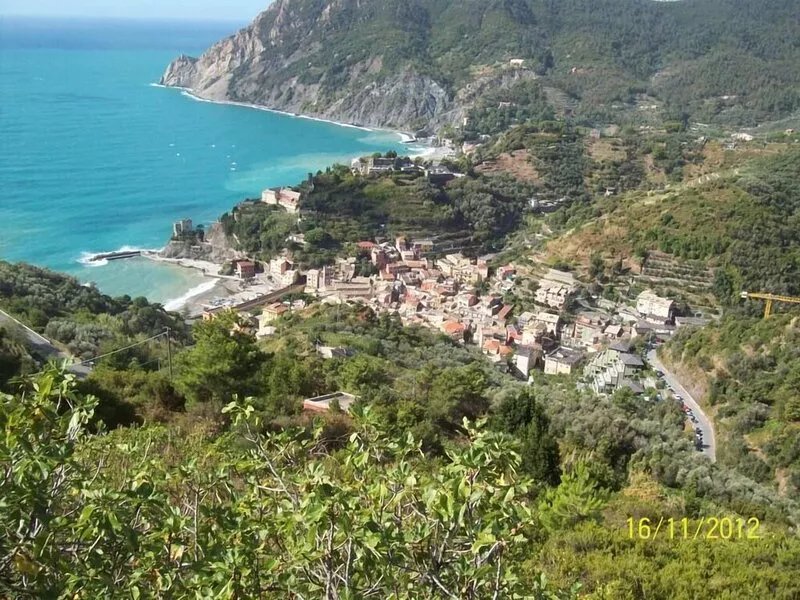 Monterosso, at 150 meters from the sea, a small and romantic house for a couple.