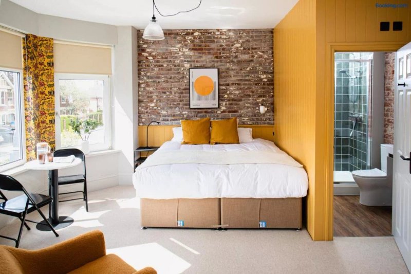 Settle in Southampton - Self Check-In Serviced Rooms & Suites