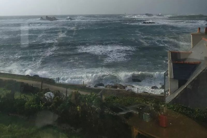 Atypical fisherman's house, breathtaking sea view of the Iroise Sea