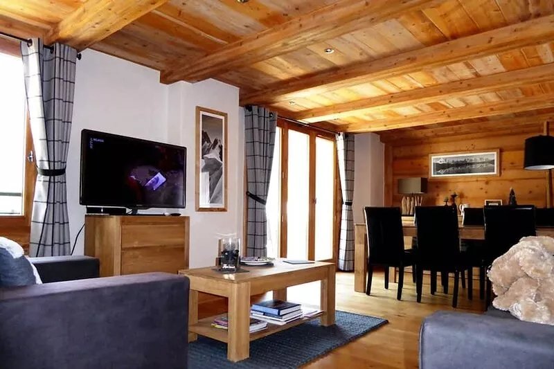 Beautiful T4 / village center / 5 minutes walk from Grands Montets