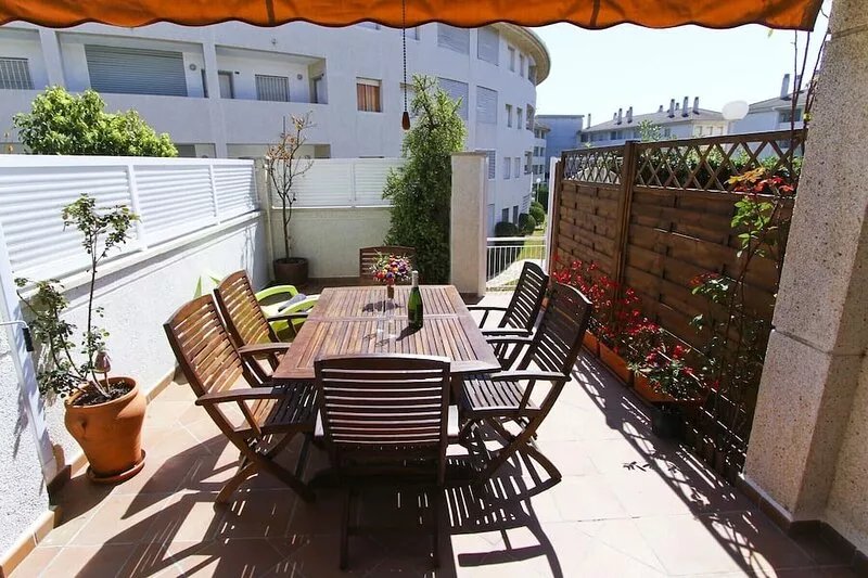MAGICA Townhouse with communal pool. Beach at 100m