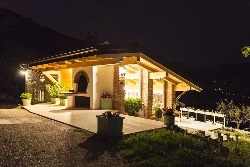 Silence and relaxation in the nature of the hills of Verona