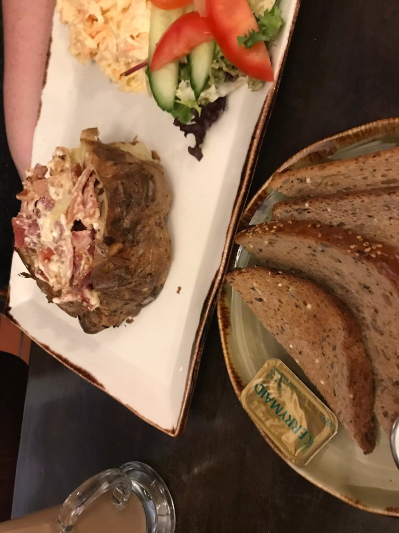 Yangaz Bistro Grill