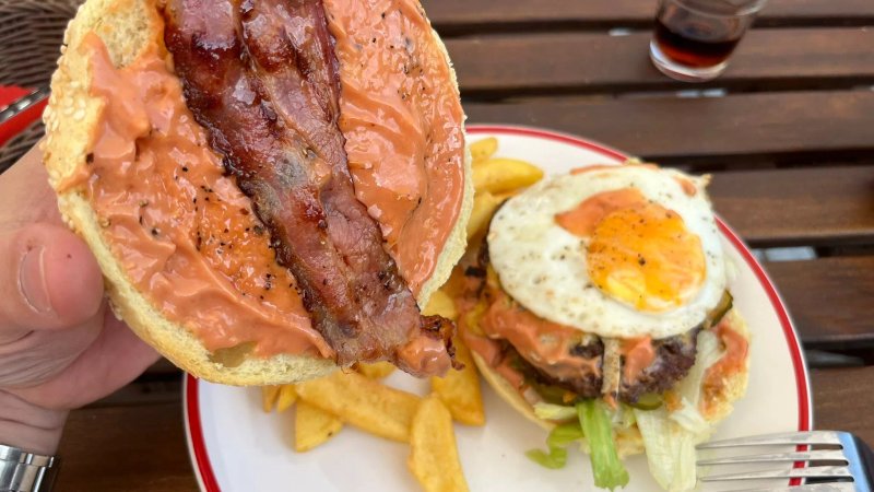 Elvis Burger