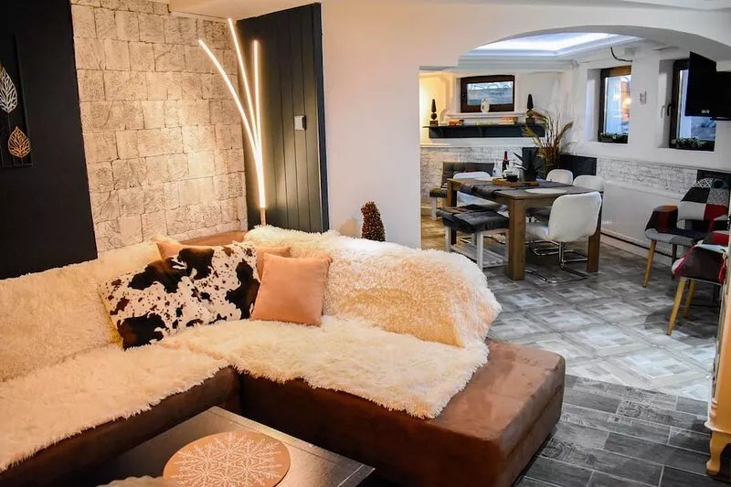 Villa Kaja with private sauna in Ski Center Bansko