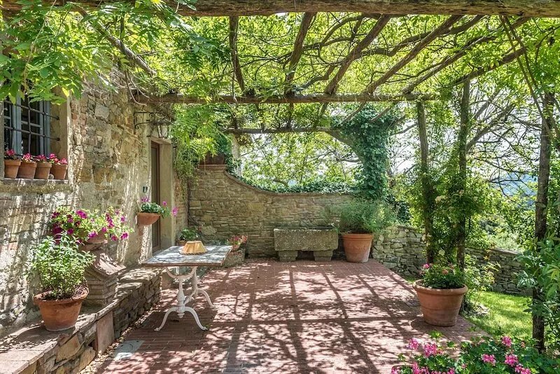 Tuscan Farmhouse, beautifully restored with garden, close to Florence.