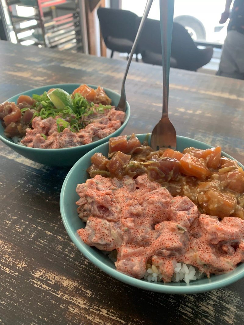 Dollfin Poke shop