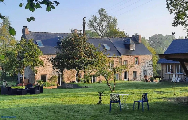 L'eau Qui Dort - Chambres Et Tables D'hotes