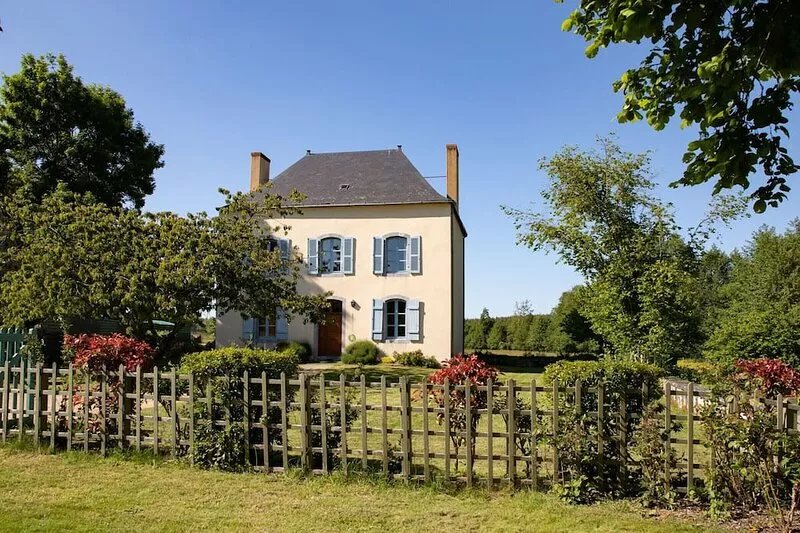 Charming XIX Century Home with Garden, Near River, Hiking Trails, and Historic