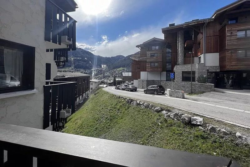 Elan 19 - Apartment for 7 people 3* in the village