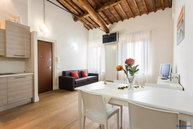San Lorenzo Apartments