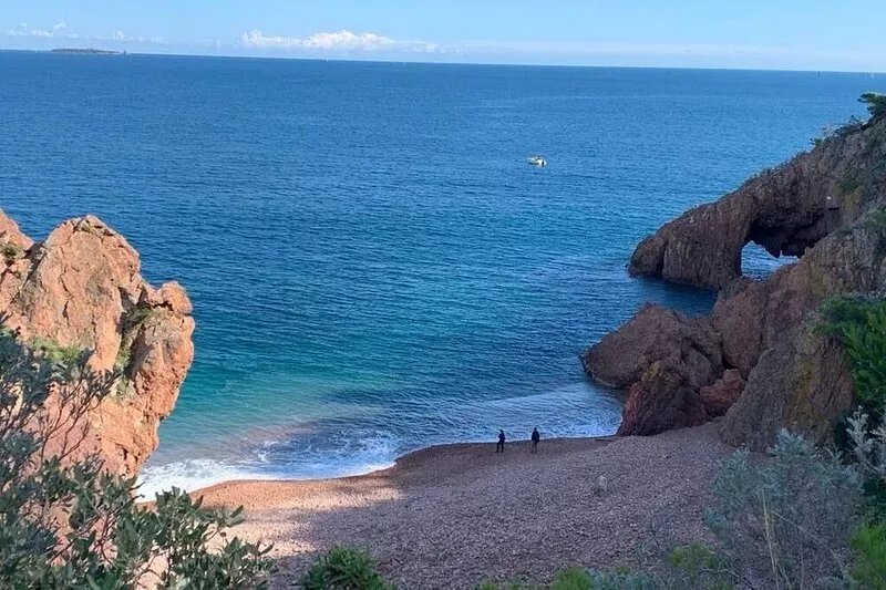 SUPERB 80m2 APARTMENT PANORAMIC SEA VIEW FROM THE ALPS TO THE ESTEREL