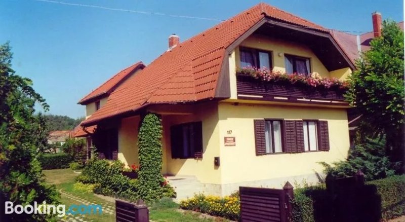 Betti Apartman