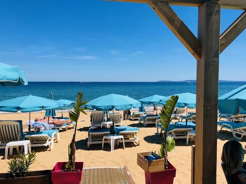 Air-conditioned apartment, near beaches, swimming pool, 2 terraces, 6 people, 3