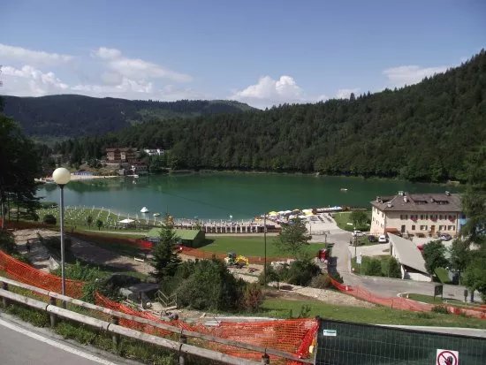 Lago di Lavarone