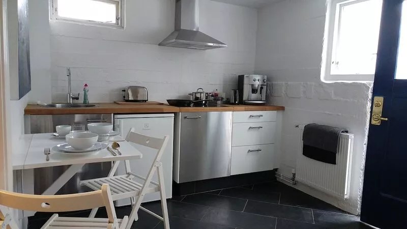 Cozy little apartment in the quiet Laugardalur valley area