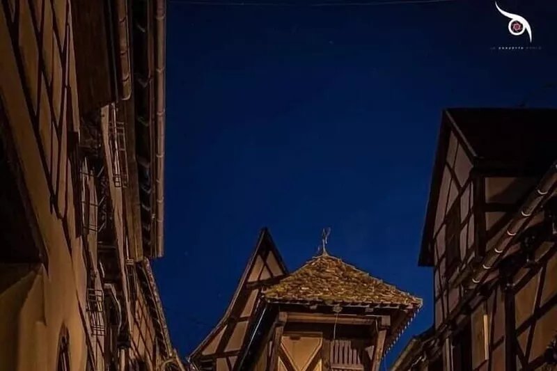 Gite géranium located in Eguisheim with private parking, 10km from Colmar