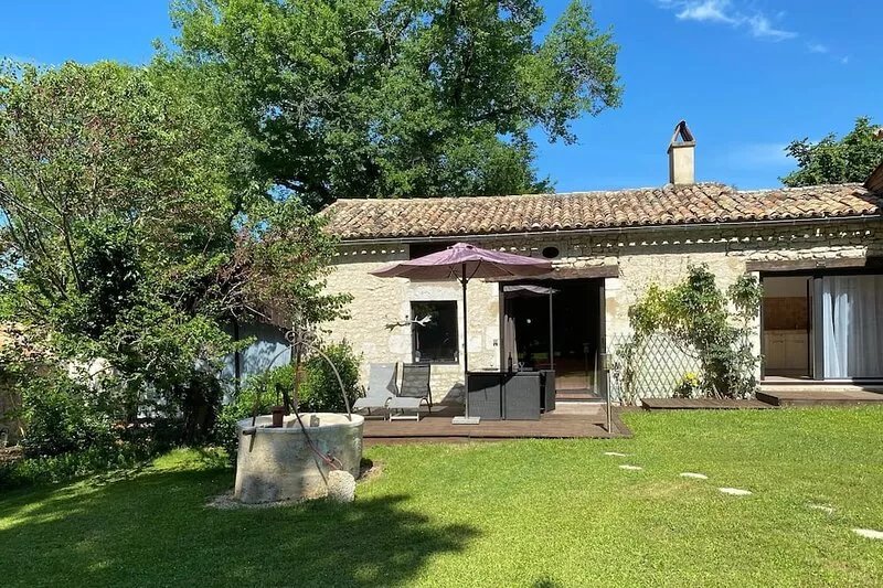 Charming 4* country gîte near Bergerac