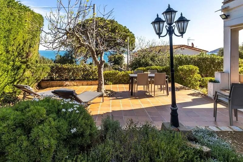 Port de la Selva 94 - Apartment with large garden