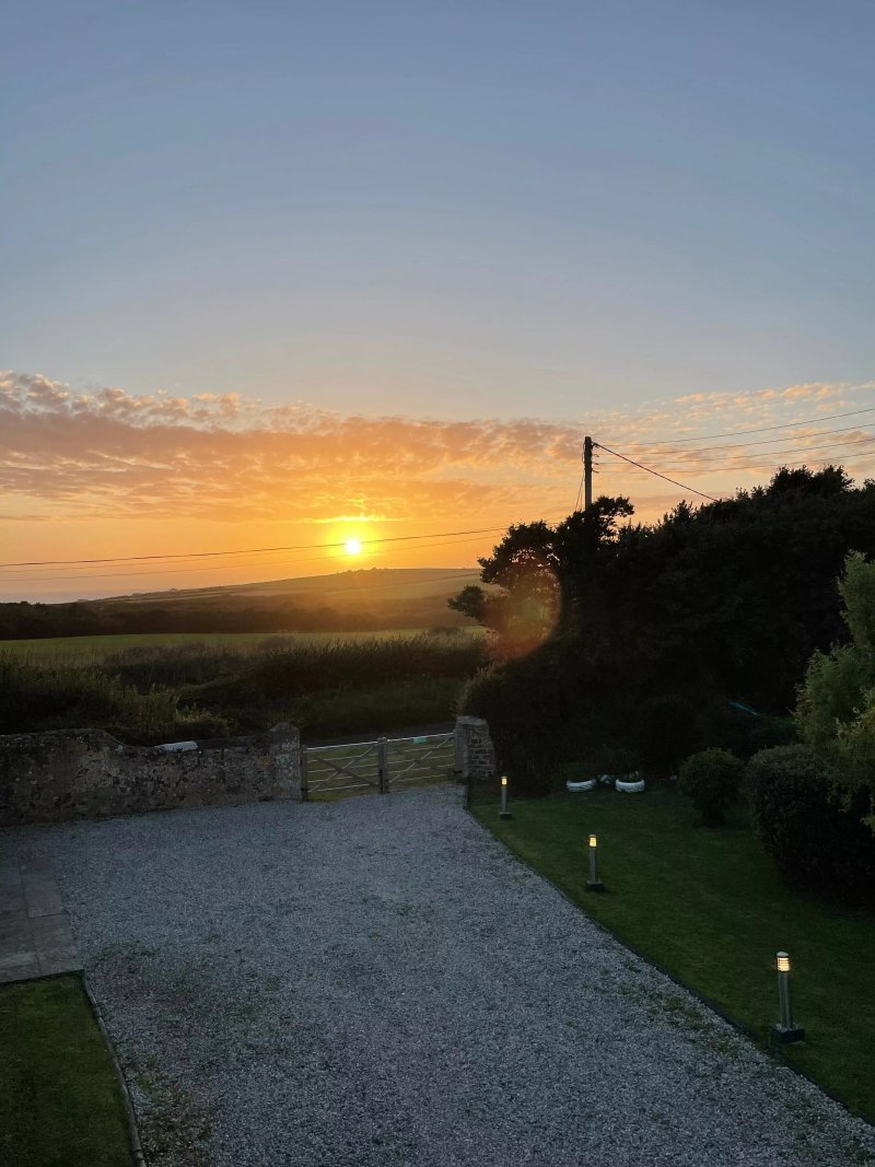 Granary Sleeps 4 (2 Bedrooms) with hot tub