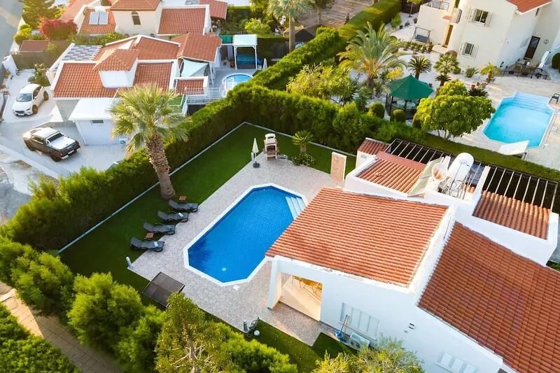 Villa Casa Bella by Ezoria Villas