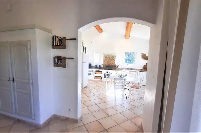 In PROVENCE, Facing LUBERON, A LITTLE CORNER OF PARADISE, PRIVATE VILLA FOR 6