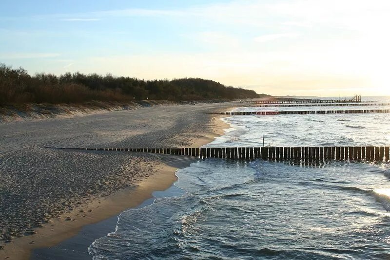 Spacious apartment, pool view, 500 m to the beach, Baltic Sea near Kolberg