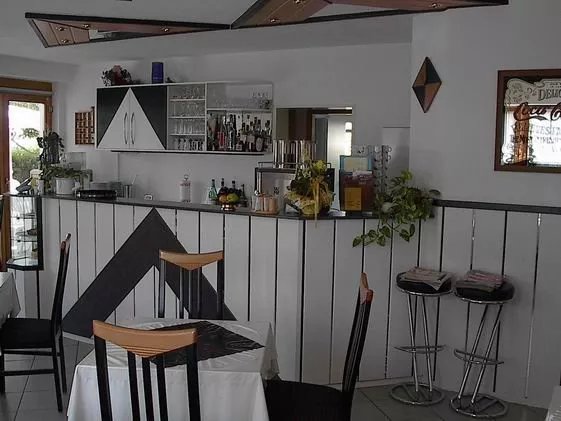 Cafe Domino