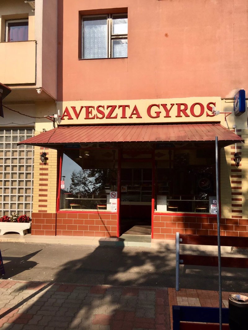 Aveszta Gyros