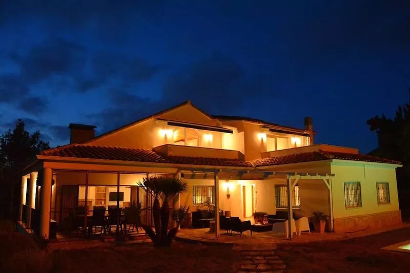 Villa Sitges Serena 10 Minutes/Drive from Sitges. High Quality. 350 M2