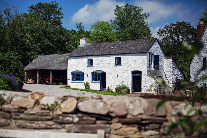 Luxury Farmhouse, Great Barn, Dairy, Cider House *_WonderfulEscapes