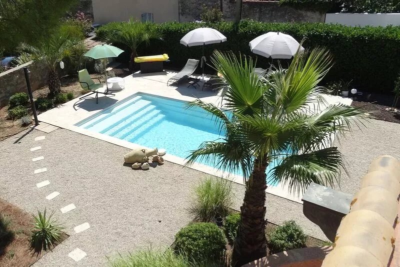 Villa 150 m2, 4 air-conditioned bedrooms 8/10pers swimming pool, close to