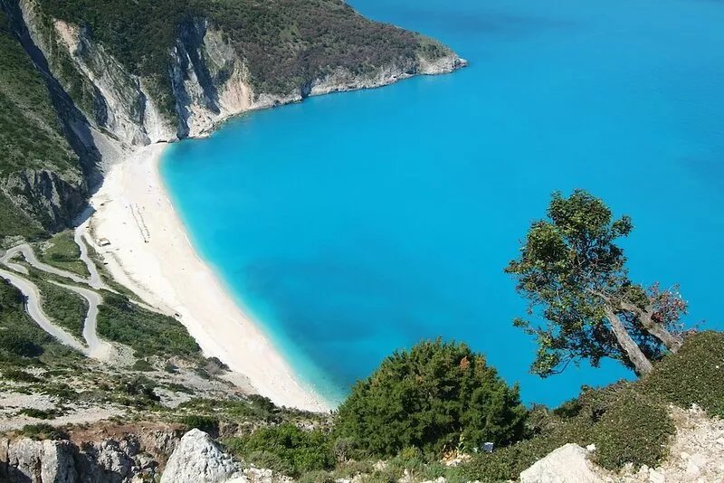 Spacious villa with privacy and mountain views, near Agia Efimia & Myrtos beach