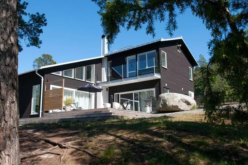 Villa close to both nature and city