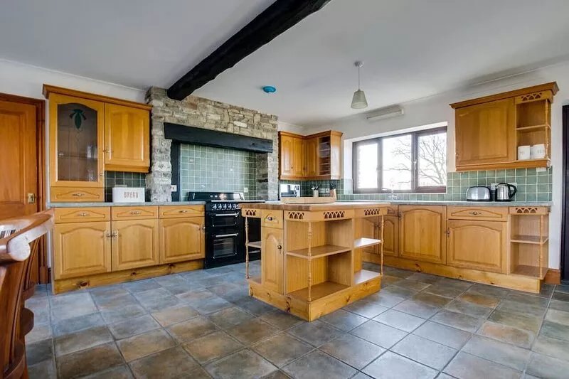 The Old Barn - Three Bedroom House, Sleeps 6