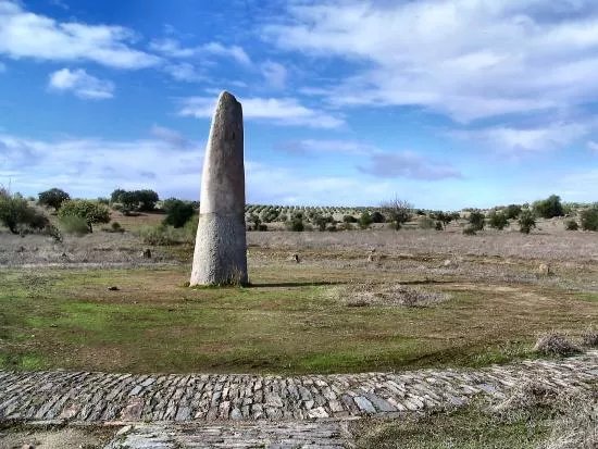Menir da Bulhoa (Monsaraz)