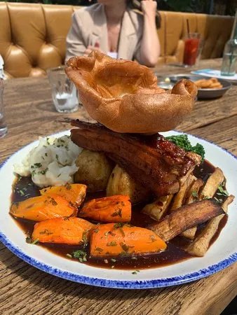 The Raglan Pub and Kitchen