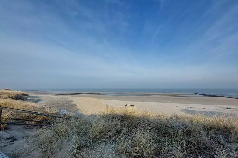 Vacation apartment in a central location close to the beach and train station