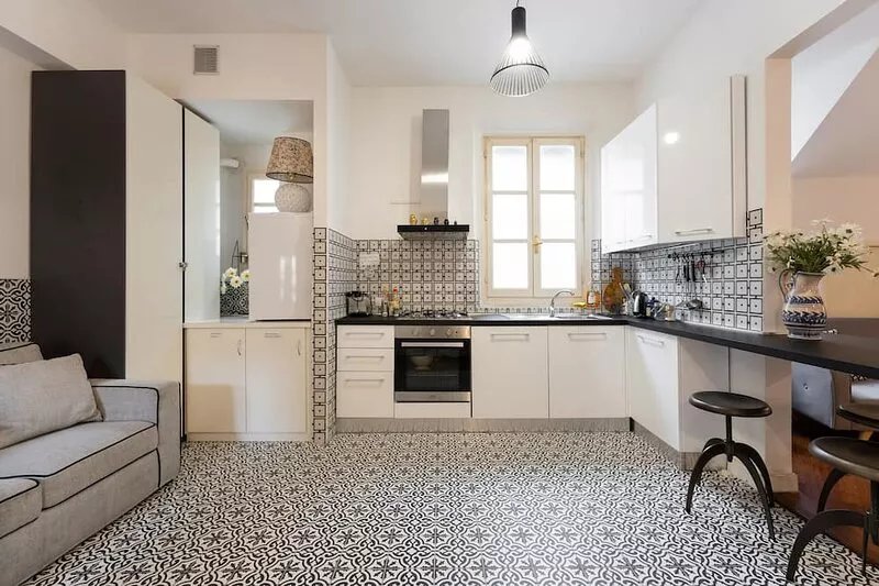 Entire Flat/ 6 Bedroom & 6 Bathrooms * Historical Center/ with Lift !!!