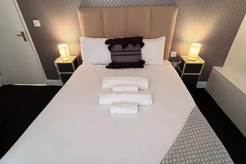 One Bedroom Apartment