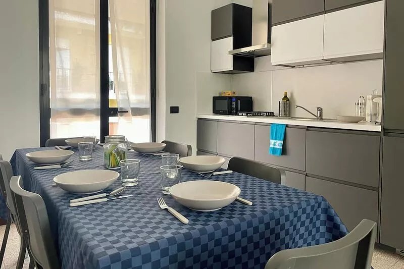 Apartment two steps away from the city center and lake maggiore