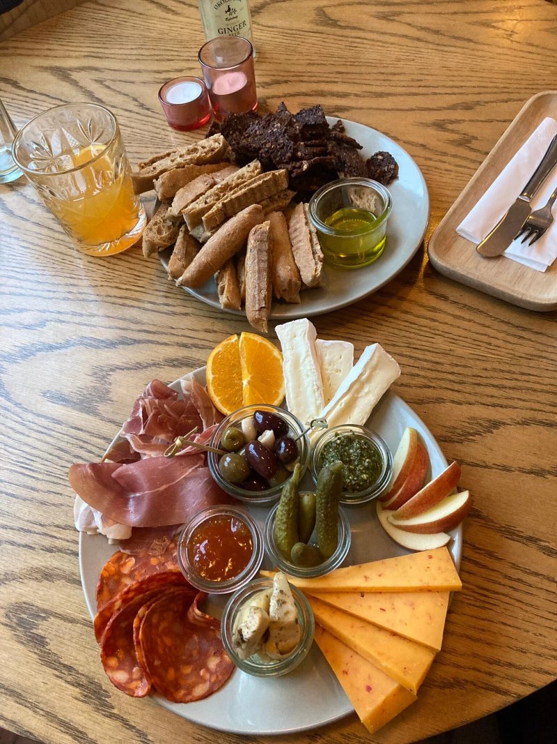 Ba’ryhl Bar & Cafe