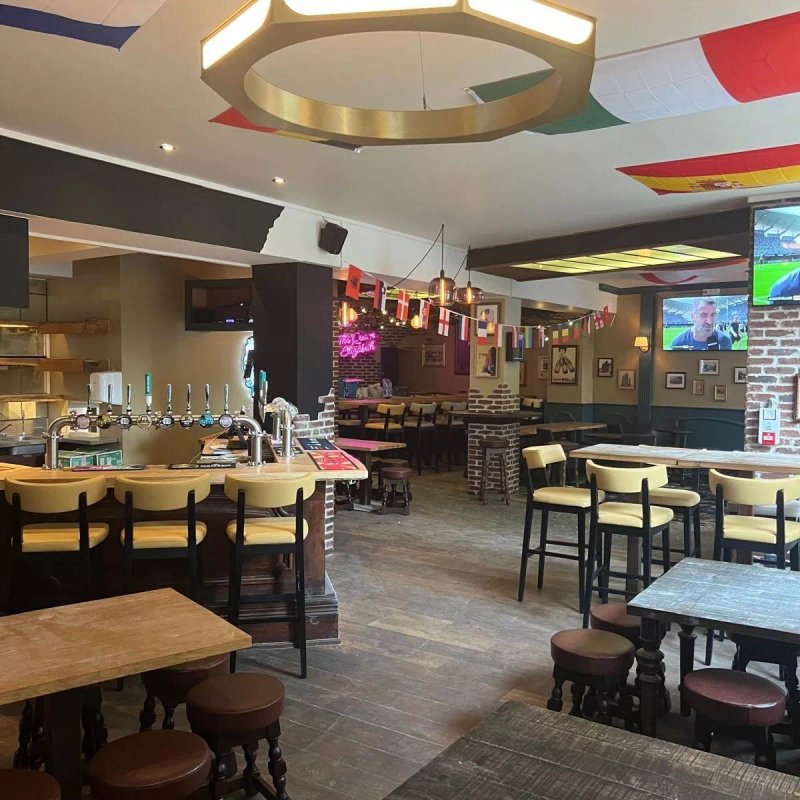 The Queen Elizabeth English Pub
