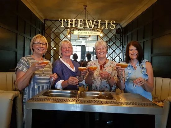 Thewlis Cocktail Lounge